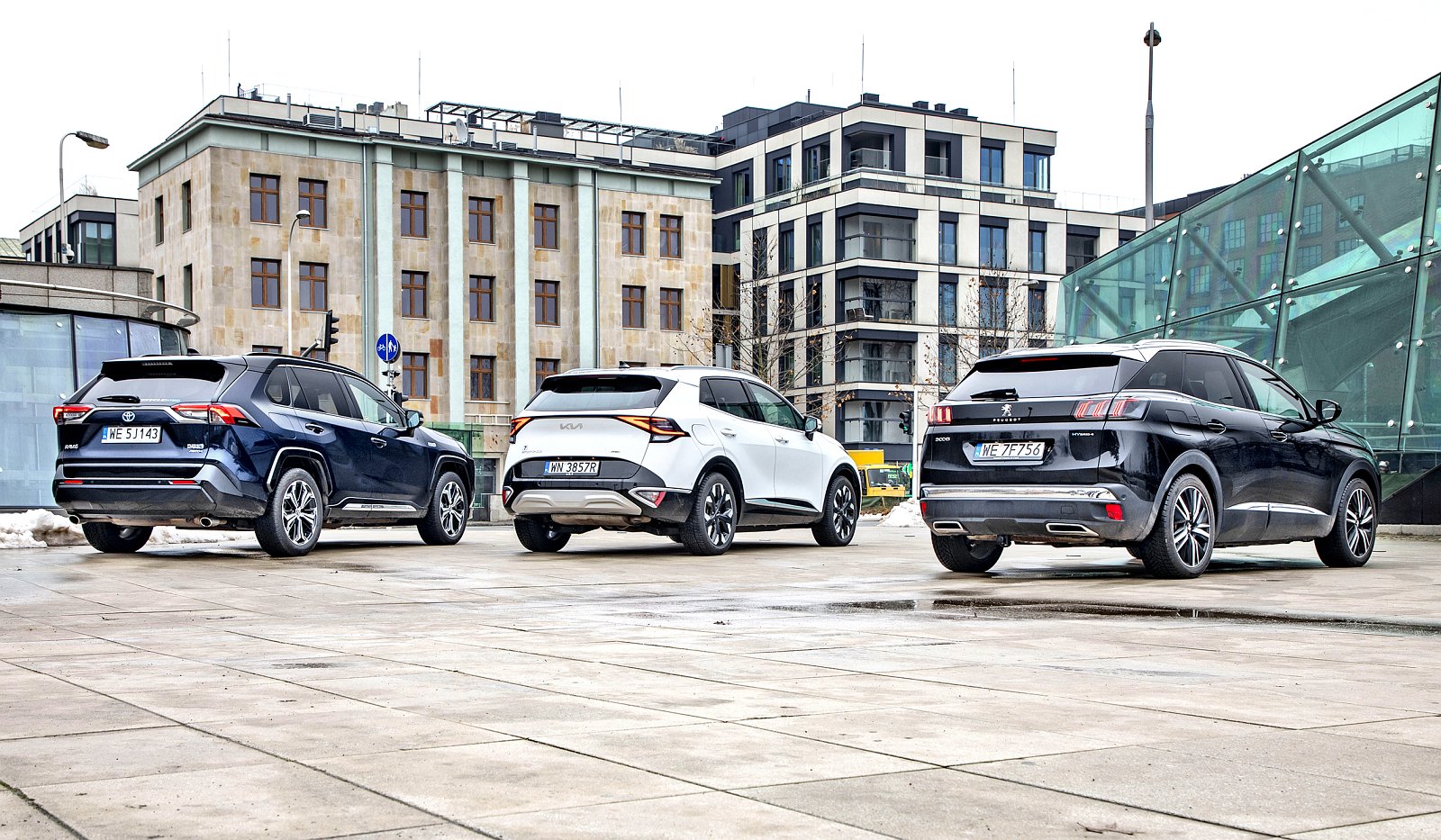Kia Sportage, Peugeot 3008, Toyota RAV4 test porównanie 2023 tył