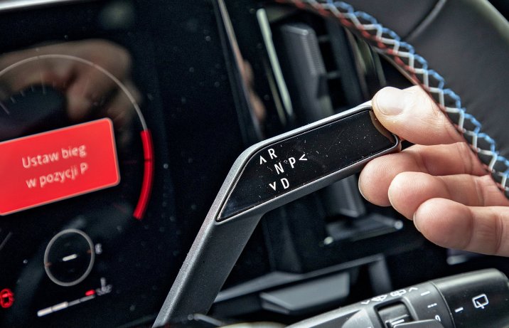 Renault Austral (2023) – dźwignia przekładni