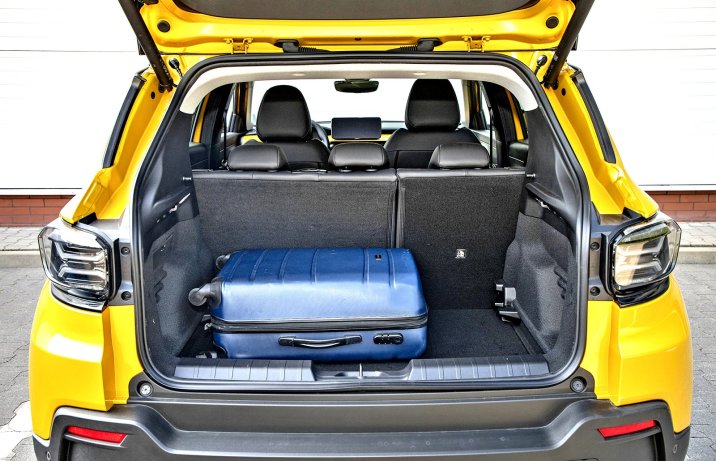 Jeep Avenger BEV (2023) – bagażnik