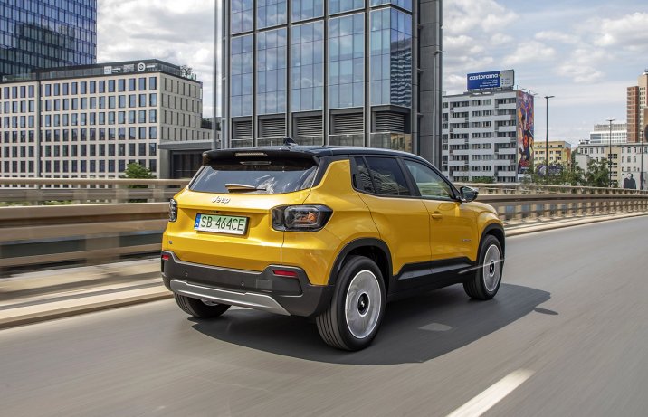 Jeep Avenger BEV (2023) – tył