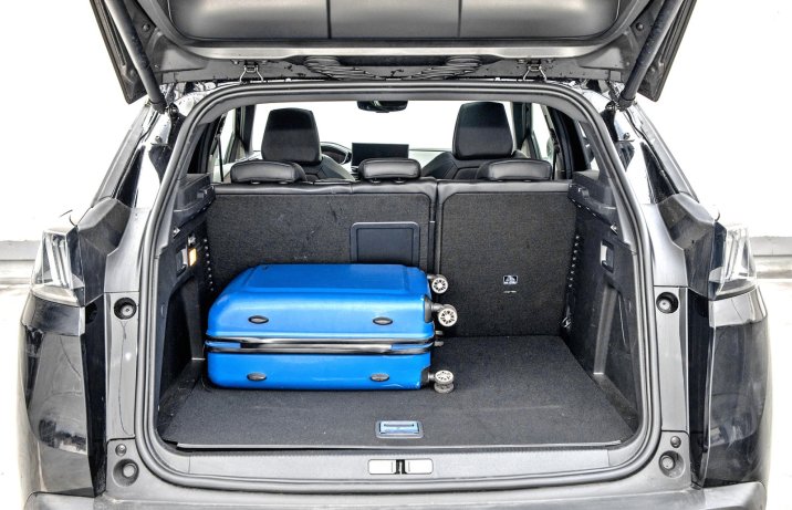 Peugeot 3008 HYbrid4 300 (2023) – bagażnik