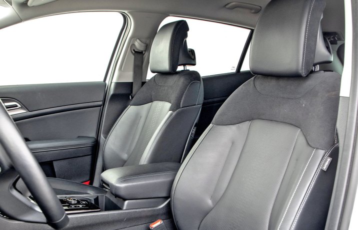 Kia Sportage 1.6 T-GDI Plug-in Hybrid (PHEV) – fotele