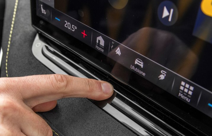 Skoda Enyaq Coupe - dotykowy suwak