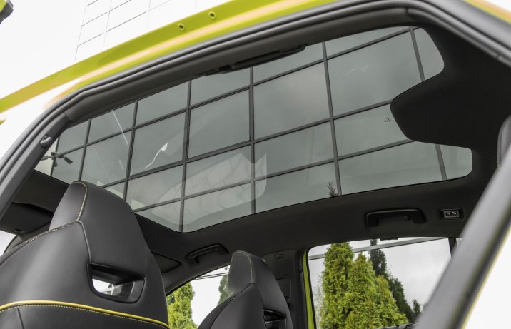 Skoda Enyaq Coupe - okno dachowe