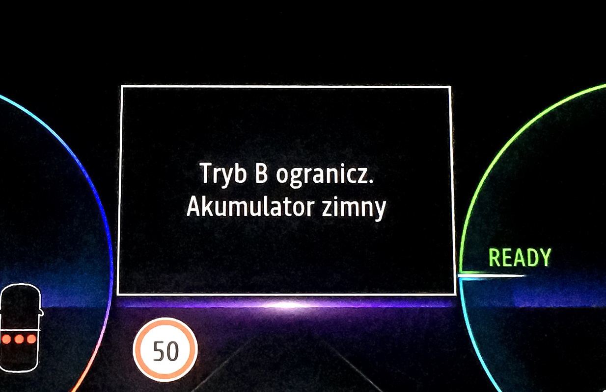 wyswietlacz auta elektrycznego w niskiej temperaturze