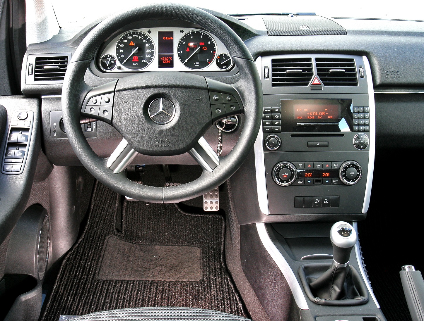 uzywane minivany_mercedes klasy b deska