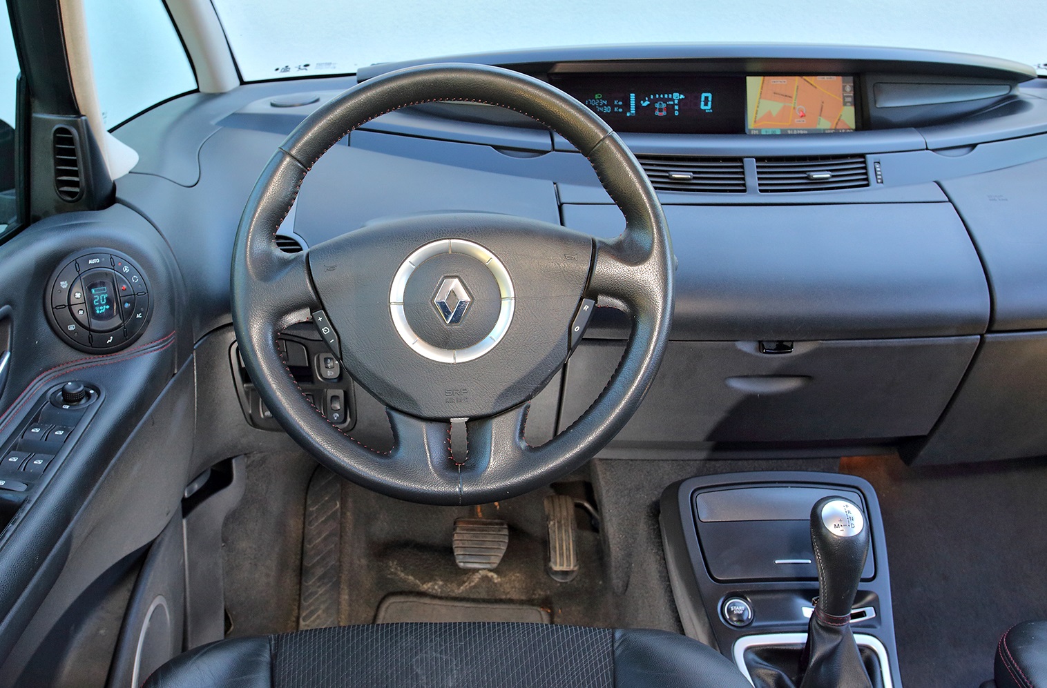 uzywane minivany_renault espace deska