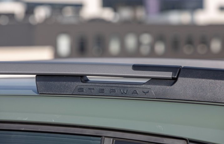 Dacia Sandero - relingi