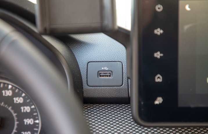Dacia Sandero - gniazdo USB