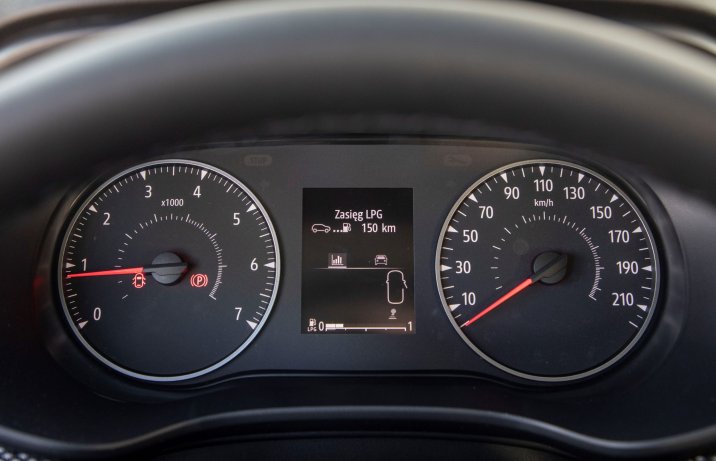 Dacia Sandero - zegary