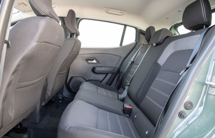 Dacia Sandero - kanapa