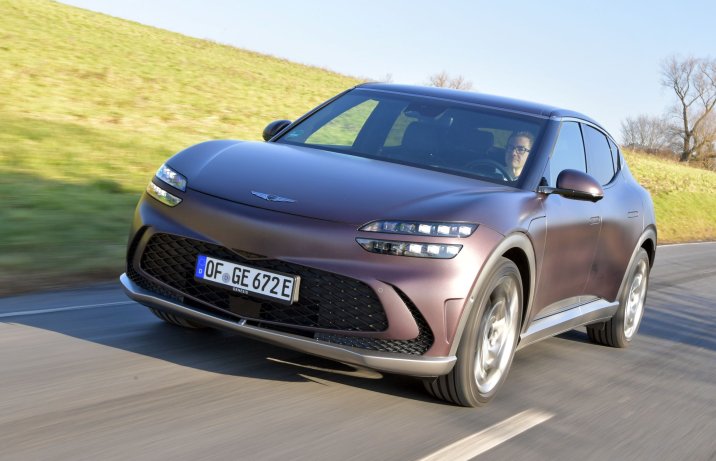 Genesis GV60 - przód