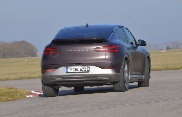 Genesis GV60 - tył