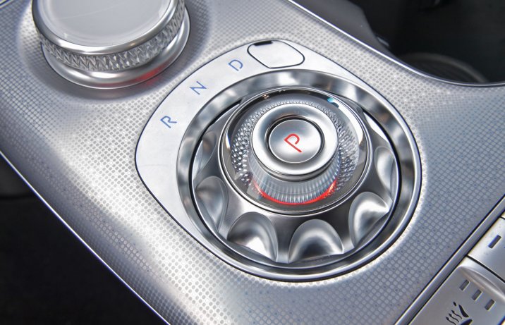 Genesis GV60 - automat