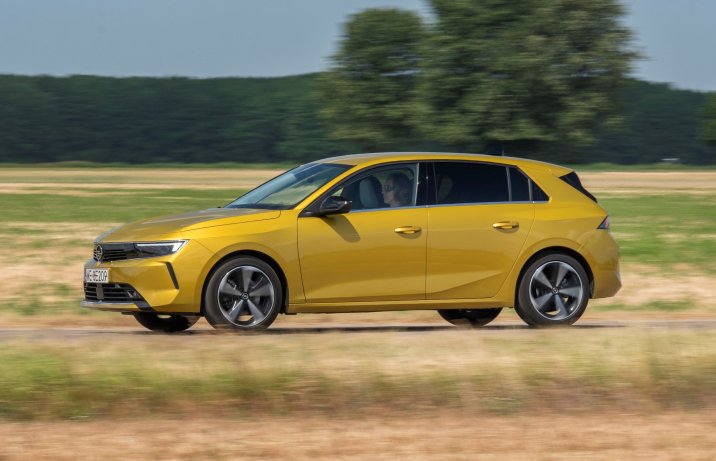 Opel Astra 1.5 Diesel 130 A8 - bok