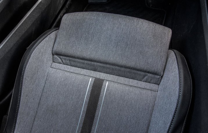 Opel Astra 1.5 Diesel 130 A8 - siedzisko