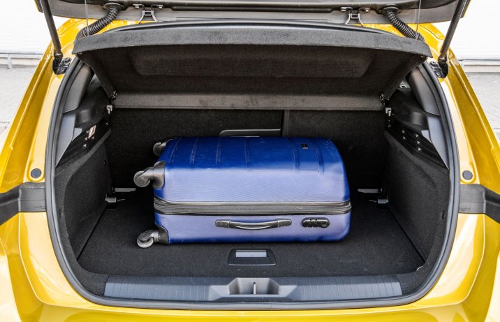 Opel Astra 1.5 Diesel 130 A8 - bagażnik