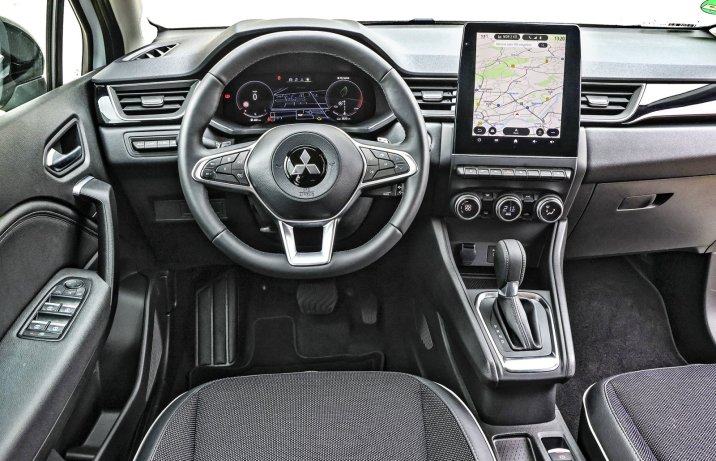 Mitsubishi ASX 1.3 M Hybrid 7DCT – deska rozdzielcza