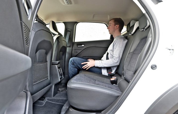 Mitsubishi ASX 1.3 M Hybrid 7DCT – tylne siedzenia