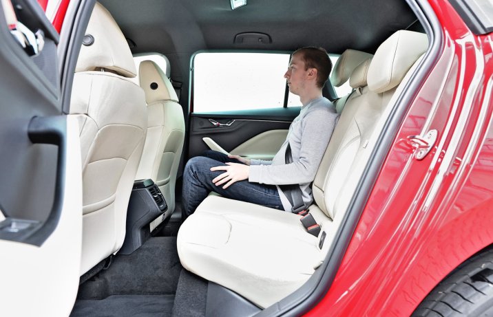 Skoda Kamiq 1.5 TSI DSG – tylne siedzenia