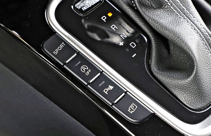 Kia XCeed 1.5 T-GDI 7DCT – przyciski