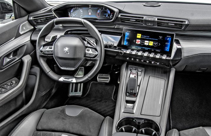 Peugeot 508 SW 1.5 BlueHDi 130 GT Pack – deska rozdzielcza