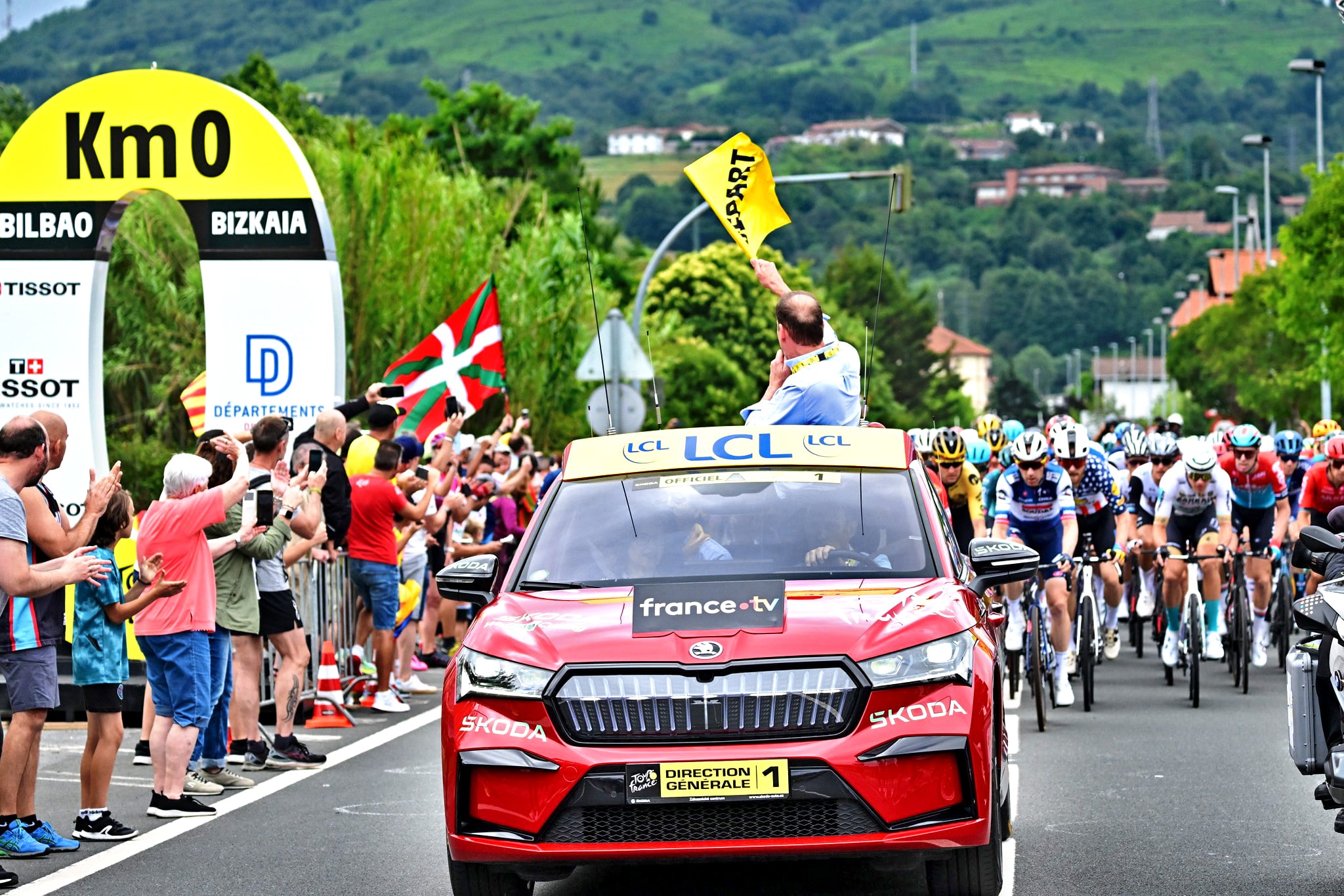 skoda-enyaq-na-tour-de-france-przod