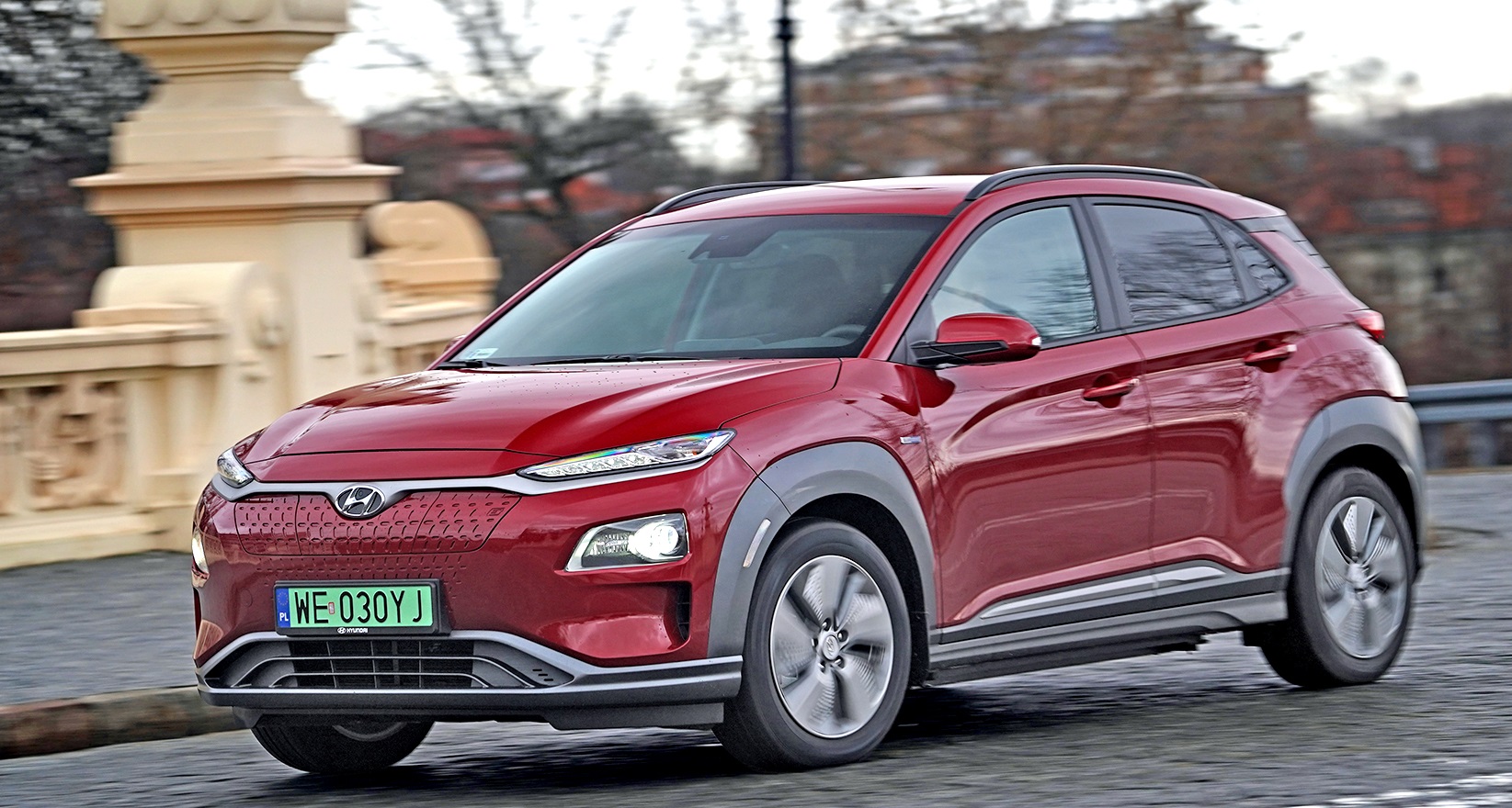 awaryjnosc suvow_auta azjatyckie_hyundai kona