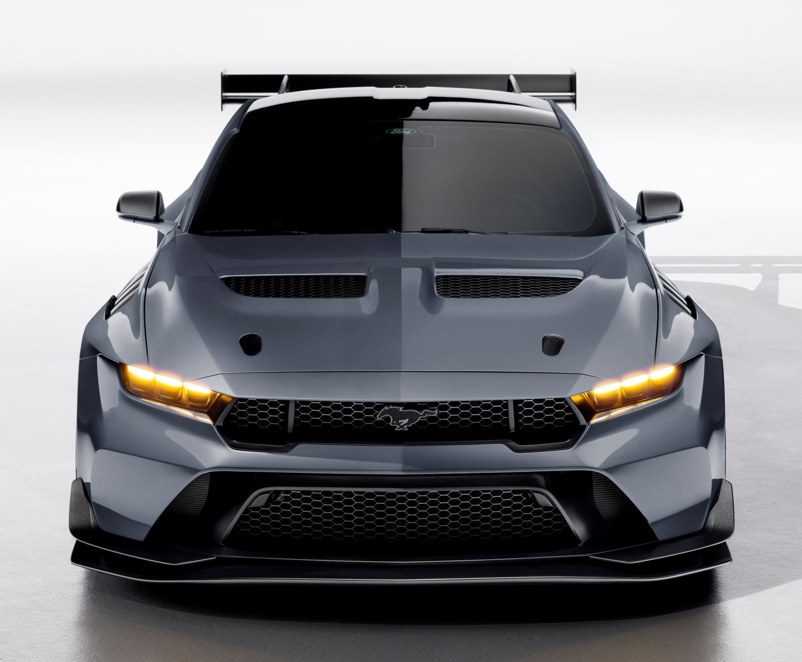 ford-mustang-GTD-przod-2