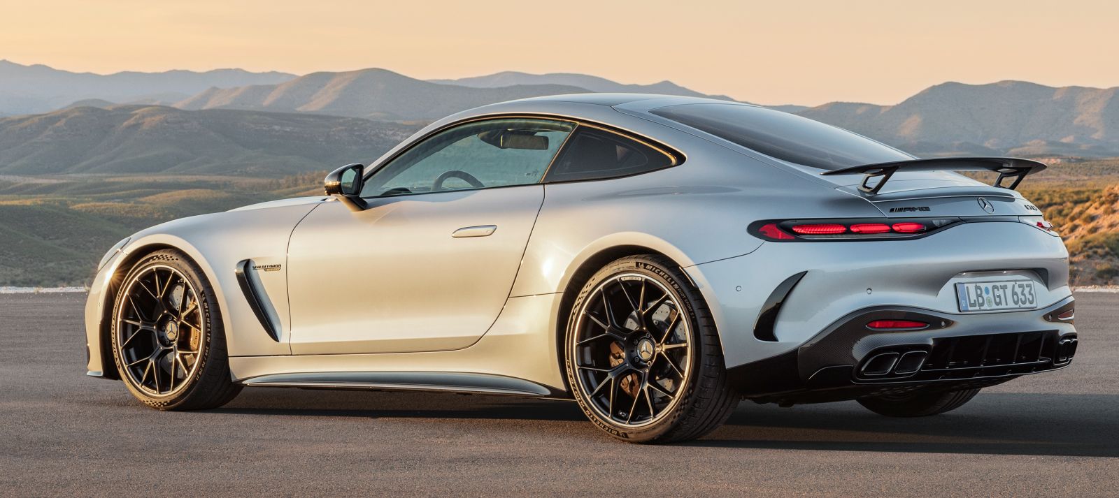 mercedes-amg-gt-coupe-tyl