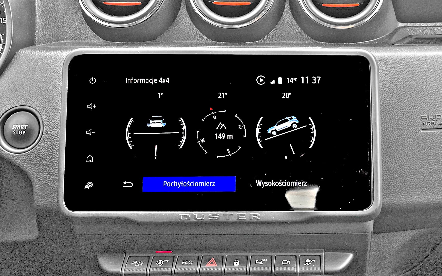 Dacia-Duster-1.5-Blue-dCi-4x4-ekran-centralny-wskaznik-przechylu