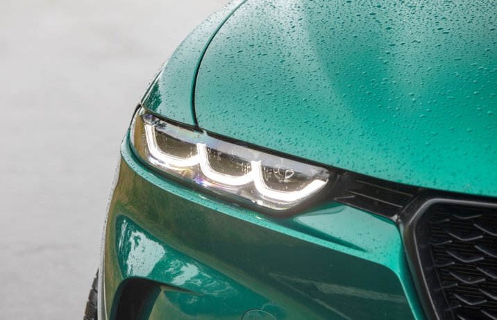 Alfa Romeo Tonale - przednie światło