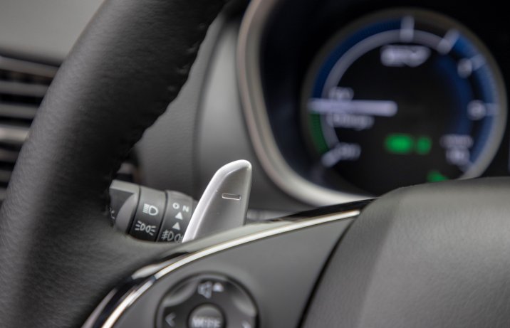 Mitsubishi Eclipse Cross - łopatki