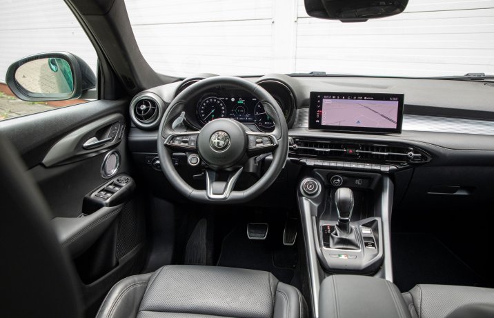Alfa Romeo Tonale - kokpit