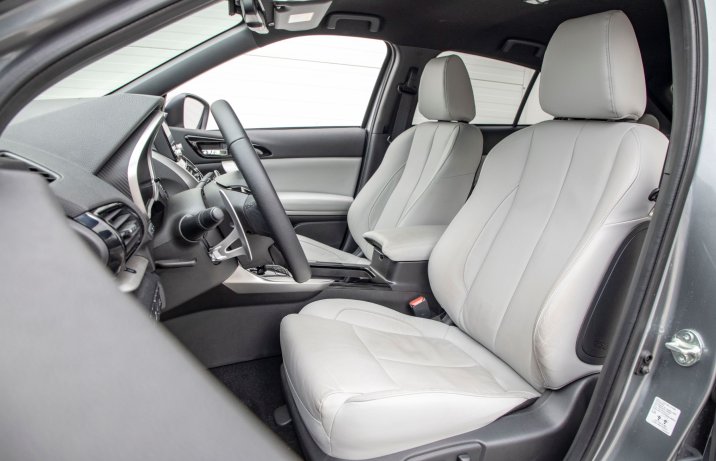 Mitsubishi Eclipse Cross - fotele