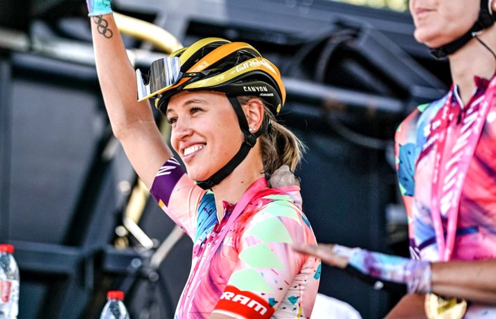 Katarzyna Niewiadoma na podium