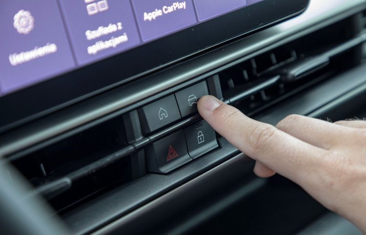 Jeep Avenger - przyciski funkcyjne