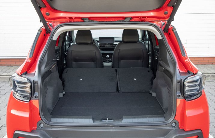 Jeep Avenger - bagażnik