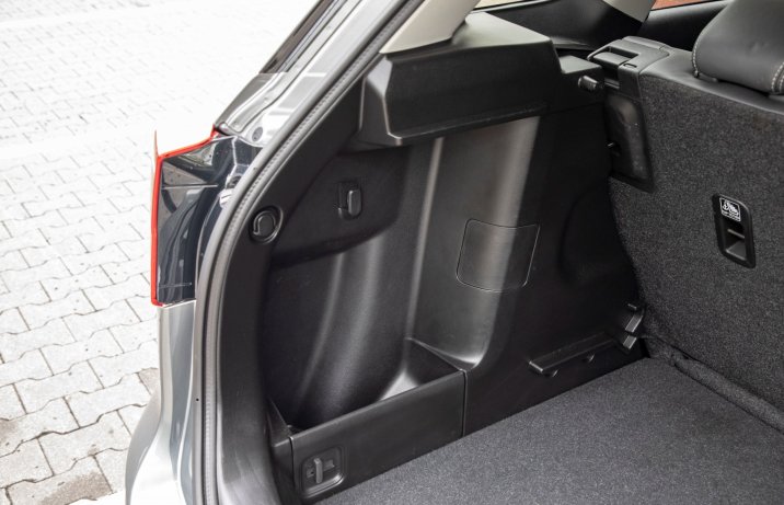 Suzuki Vitara - burta bagażnika