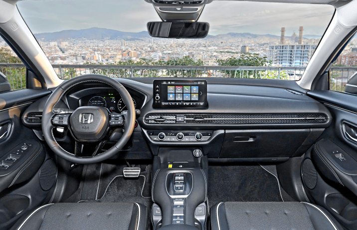 Honda ZR-V e:HEV – deska rozdzielcza