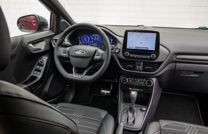 Ford Puma - kokpit