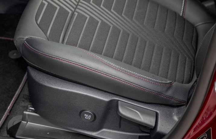 Ford Puma - tapicerka