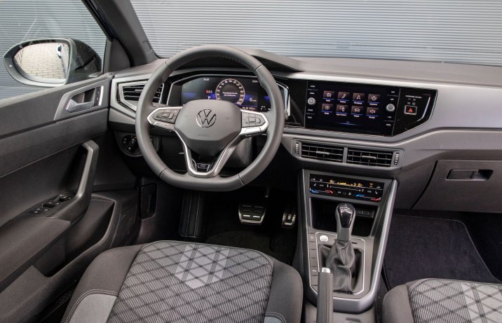 Volkswagen Taigo - kokpit