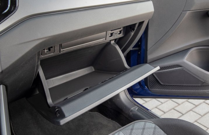 Volkswagen Taigo - schowek