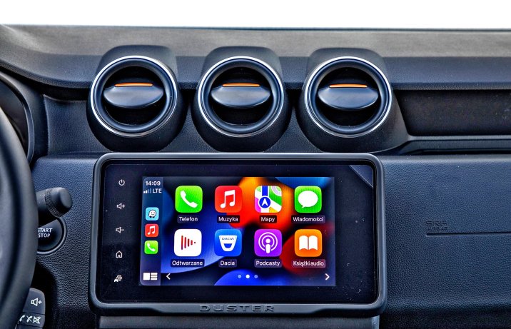 Dacia Duster 1.5 Blue dCi 4x4 SL Extreme = wnętrze, ekran centralny