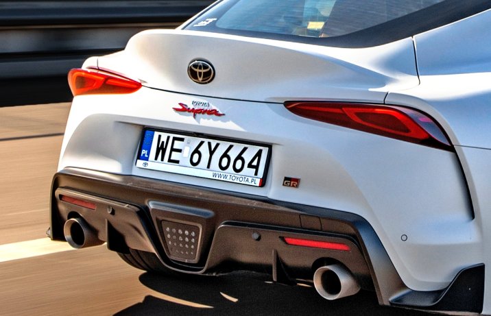 Toyota GR Supra 3.0 Twin-Scroll Turbo 340 KM 6 M/T – tył