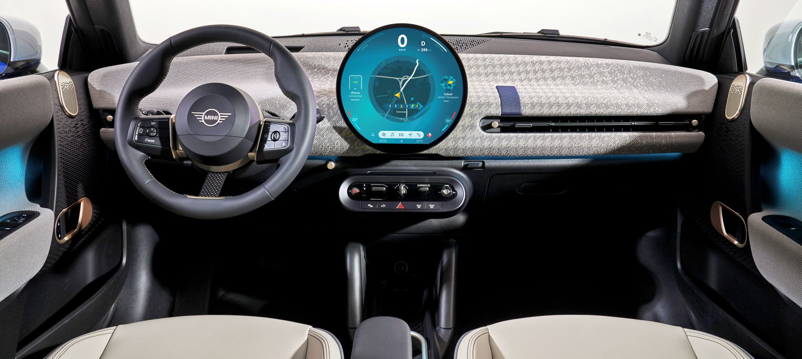 mini-hatch-deska-rozdzielcza