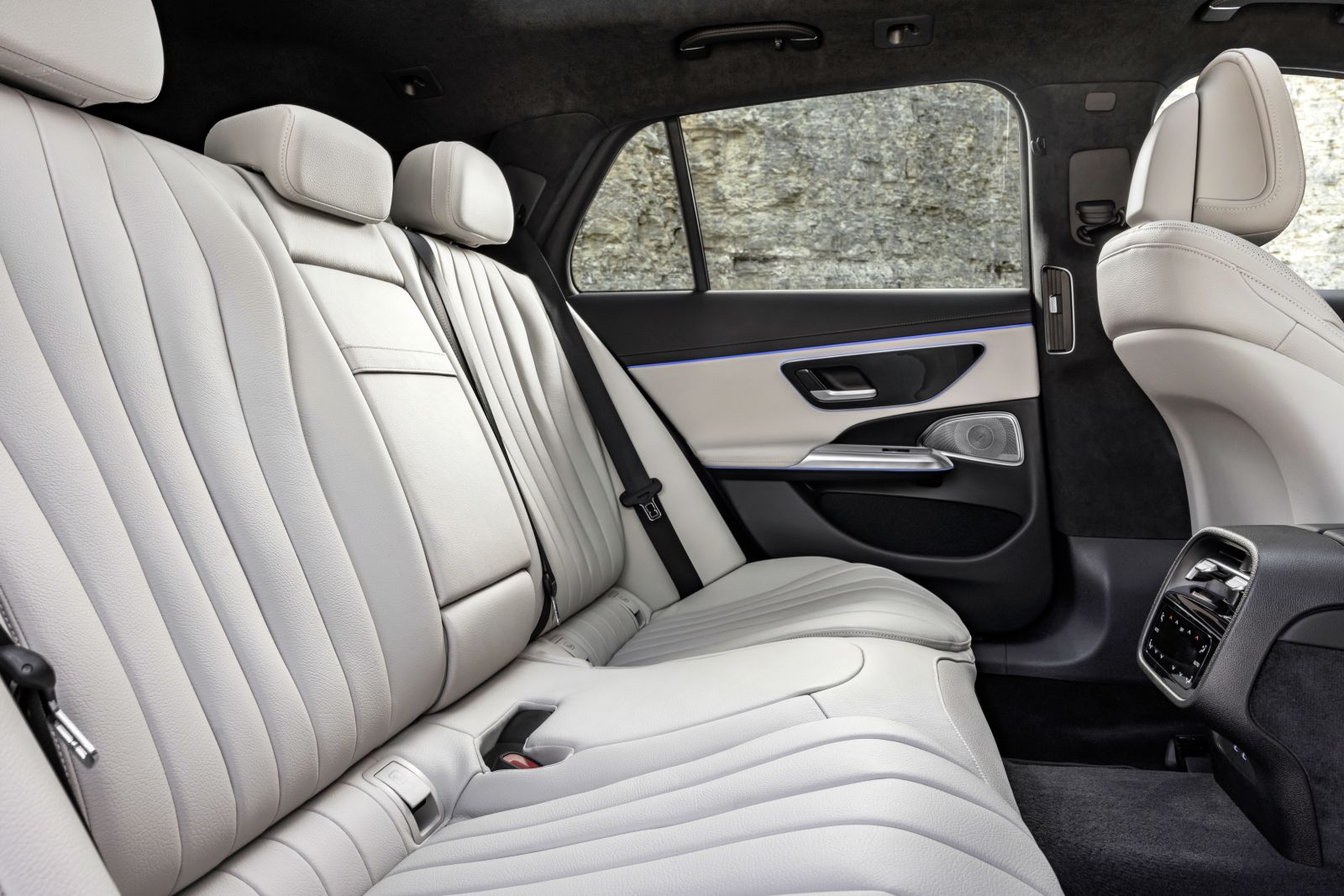 mercedes-klasy-e-all-terrain-tyl-kanapa