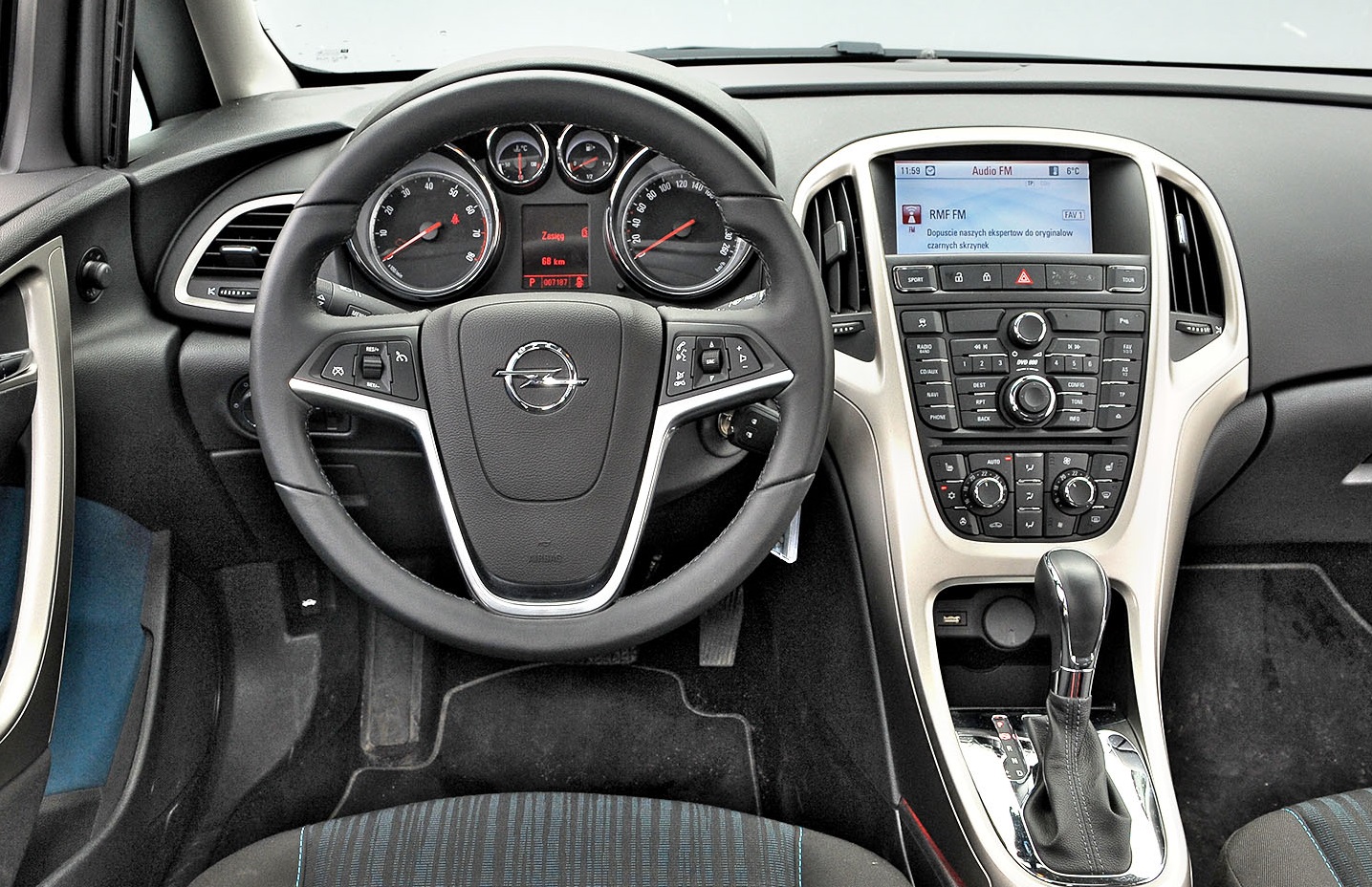 pierwsze uzywane auto_opel astra deska