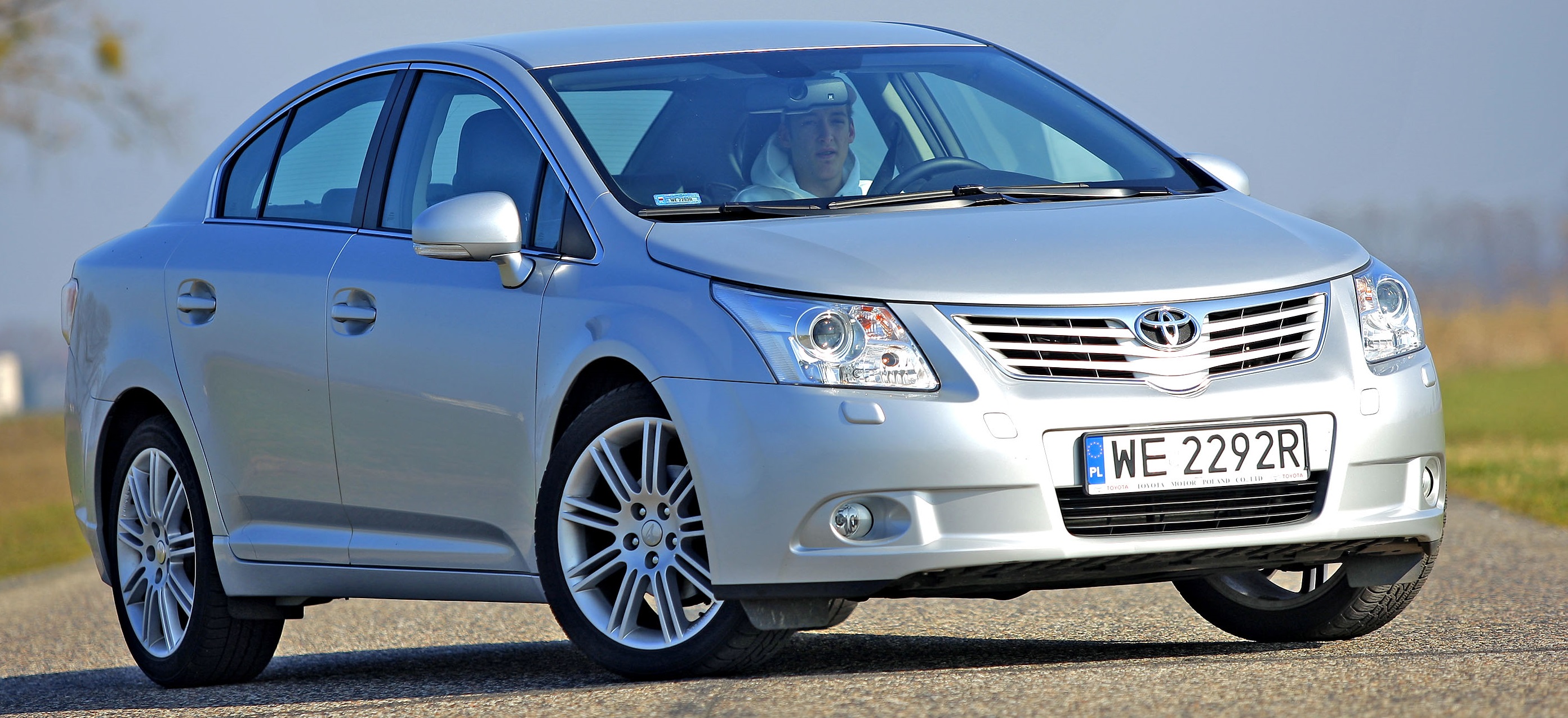 pierwsze uzywane auto_toyota avensis